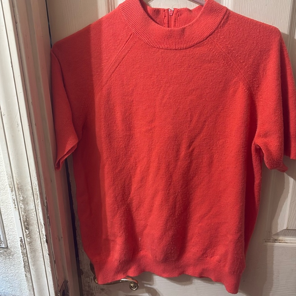 Size: M Material: 100% polyester